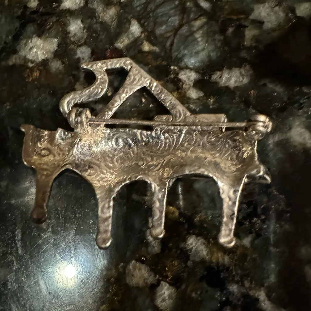 Vintage Estate Grand‎ Piano Rhinestones Crystals & Baguettes Pin Brooch - Image 2