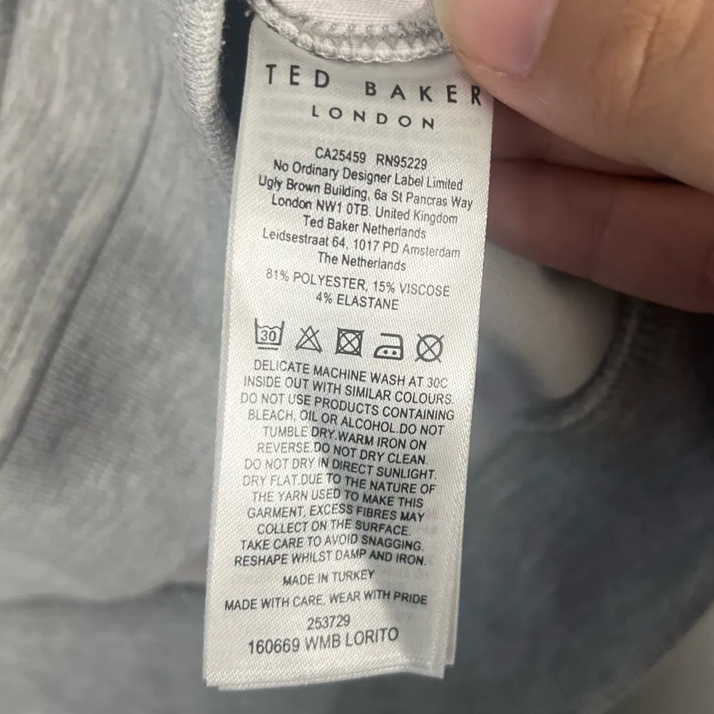 Ted Baker  Women's Logo Sweatshirt in Heather gray, Lorito size 1 / 0-2 - Image 7