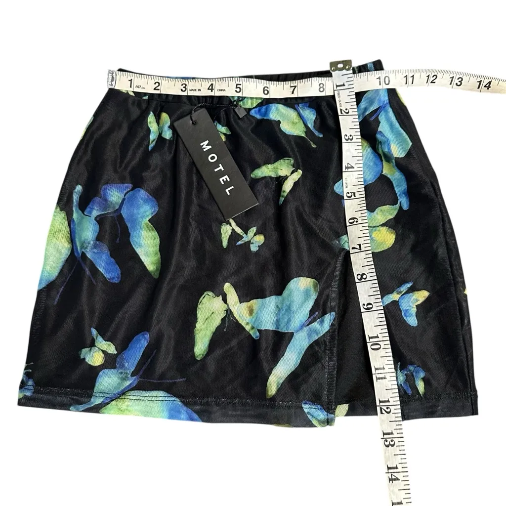 NEW Motel Pelma Mini Skirt In Butterfly Watercolour Black Size XXS - Image 5