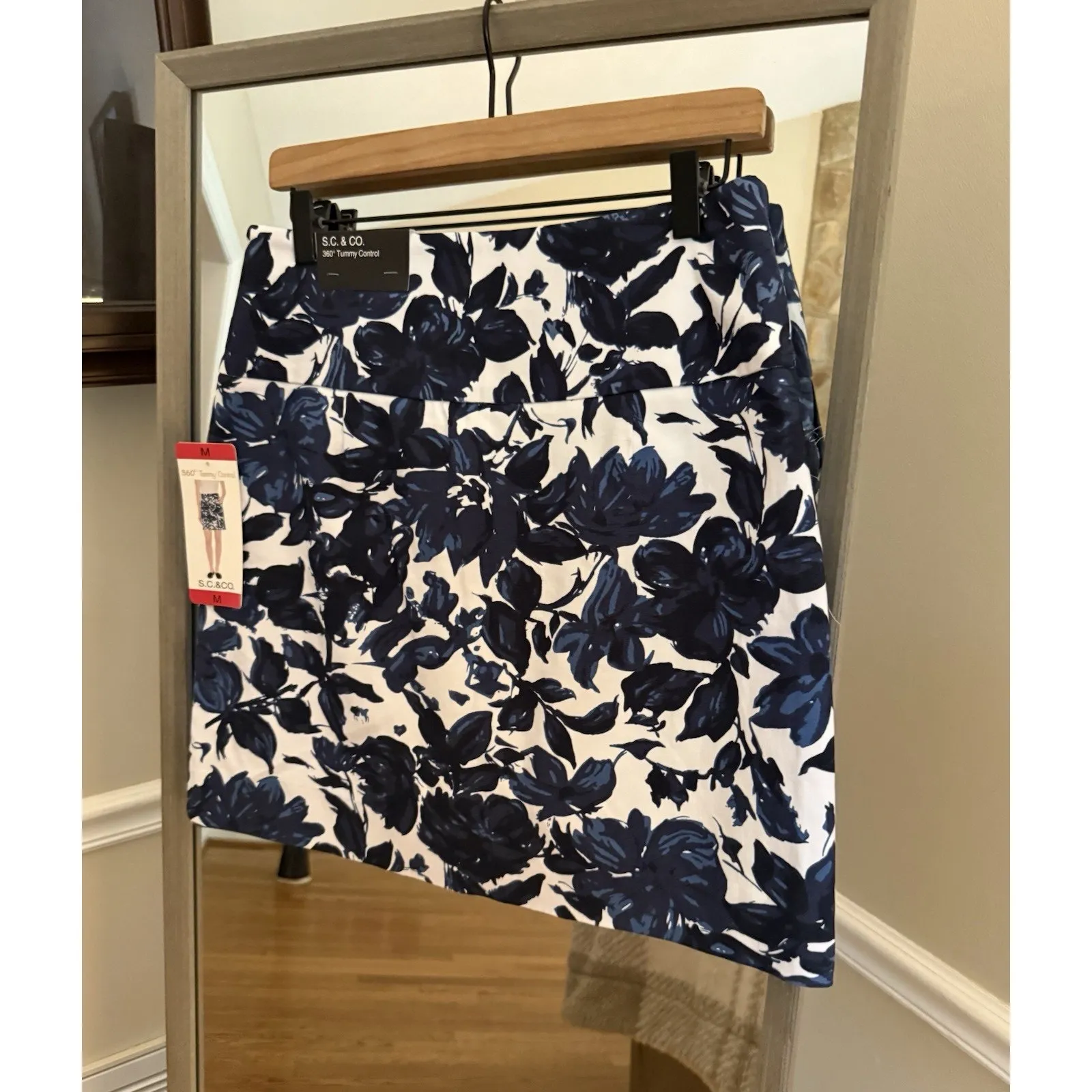 S.C. &‎ CO. Women's Comfortable Stretch Double Wraparound Skort NWT medium Black - Image 4