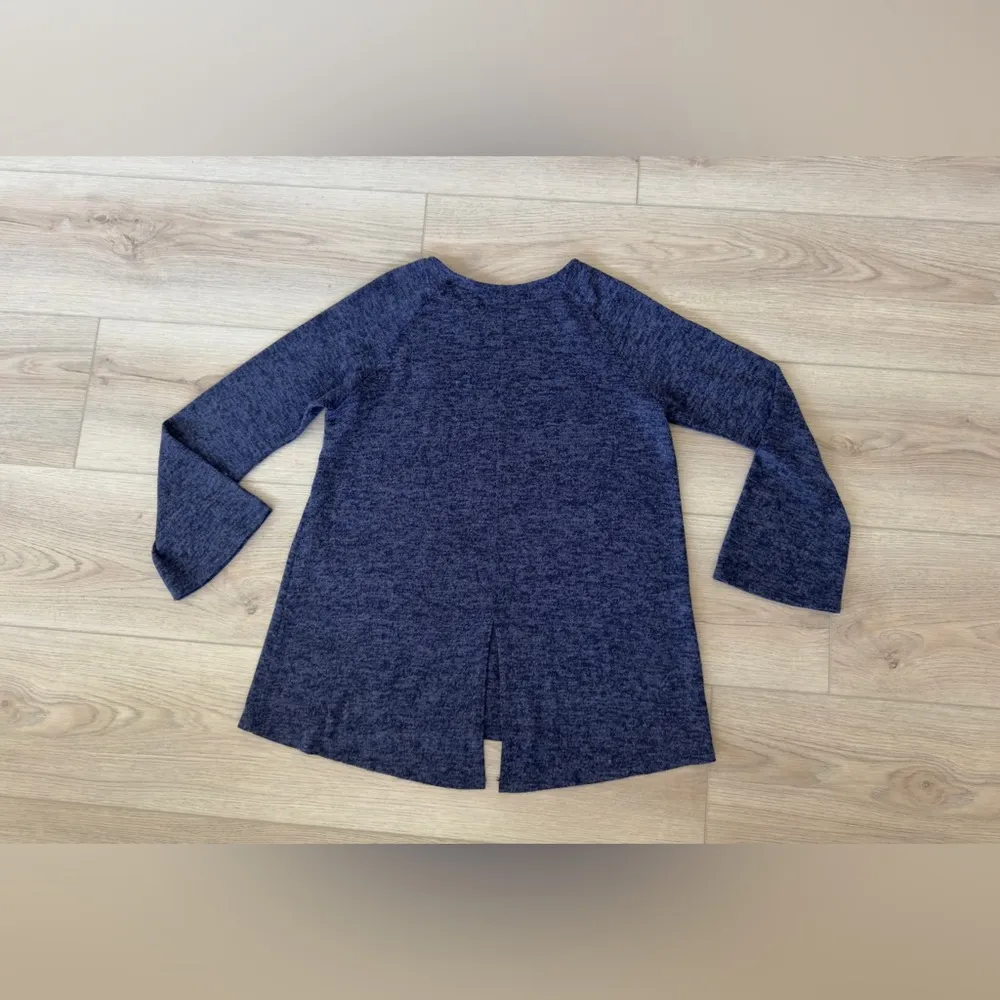 COIN 1804 ( Los Angeles) Women's Blue Long Sleeve Top Size L - Image 10