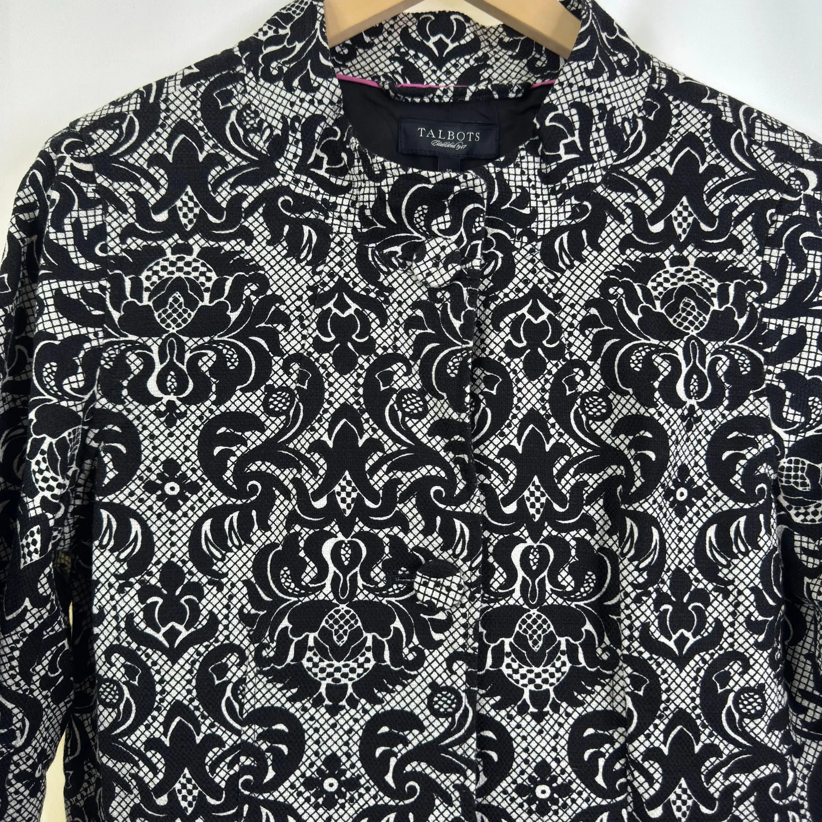 Talbots Damask Lace Floral Print Jacket Black &‎ White 3/4 Sleeves Size 10 NWT - Image 3