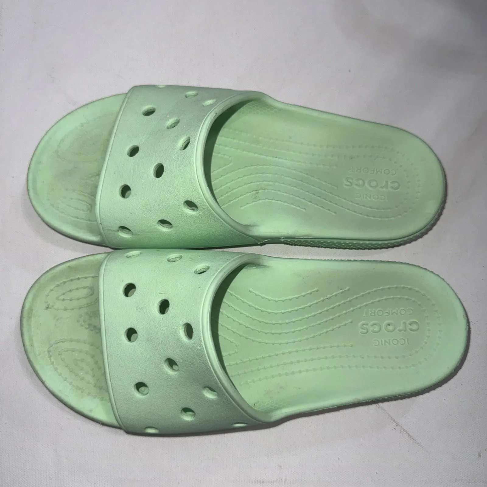 Iconic Comfort Crocs Slides Sandals Green Waterproof Size W8 M6 Unisex Shoes - Image 7