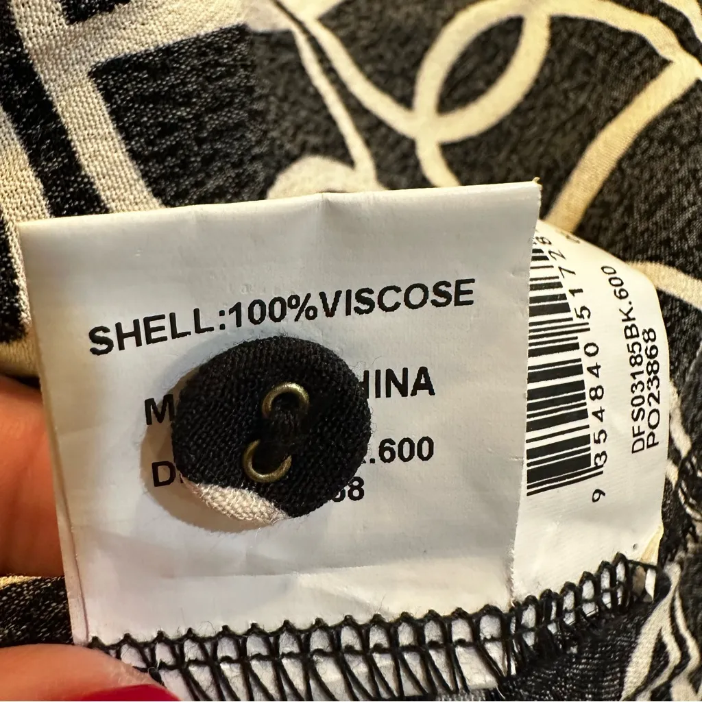 Dissh Izzie Chain Vacation Shirt Collared Button Down Size 2 Black - Image 9