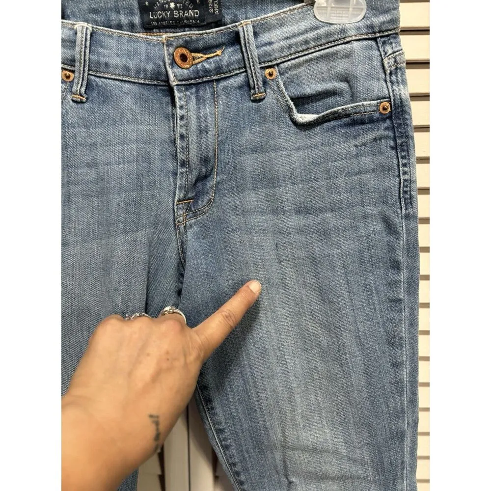 Lucky Brand Slim Sweet‎ & Straight Jeans Size 2/26 Mid Rise 8" Light Wash - Image 6