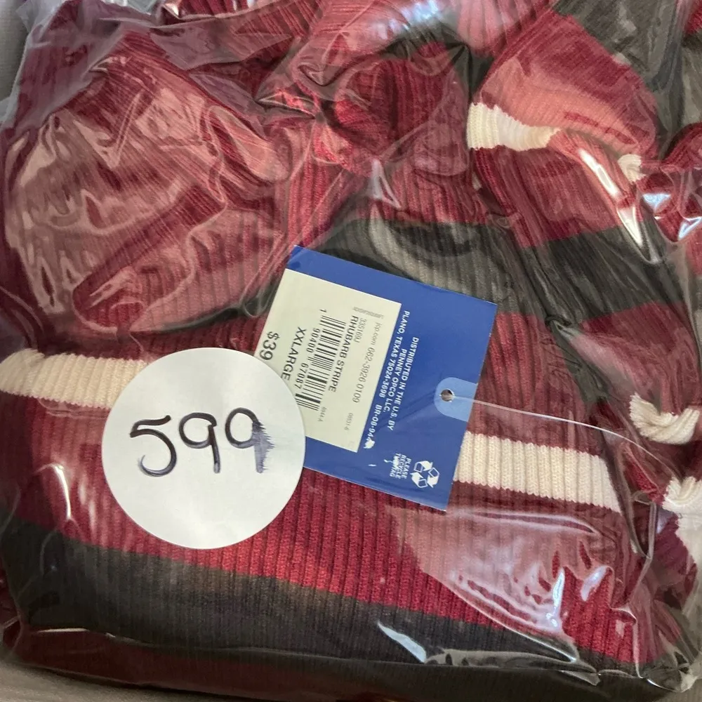 Arizona Jean Company Red and Black Cowl Neck Sweater - Image 3