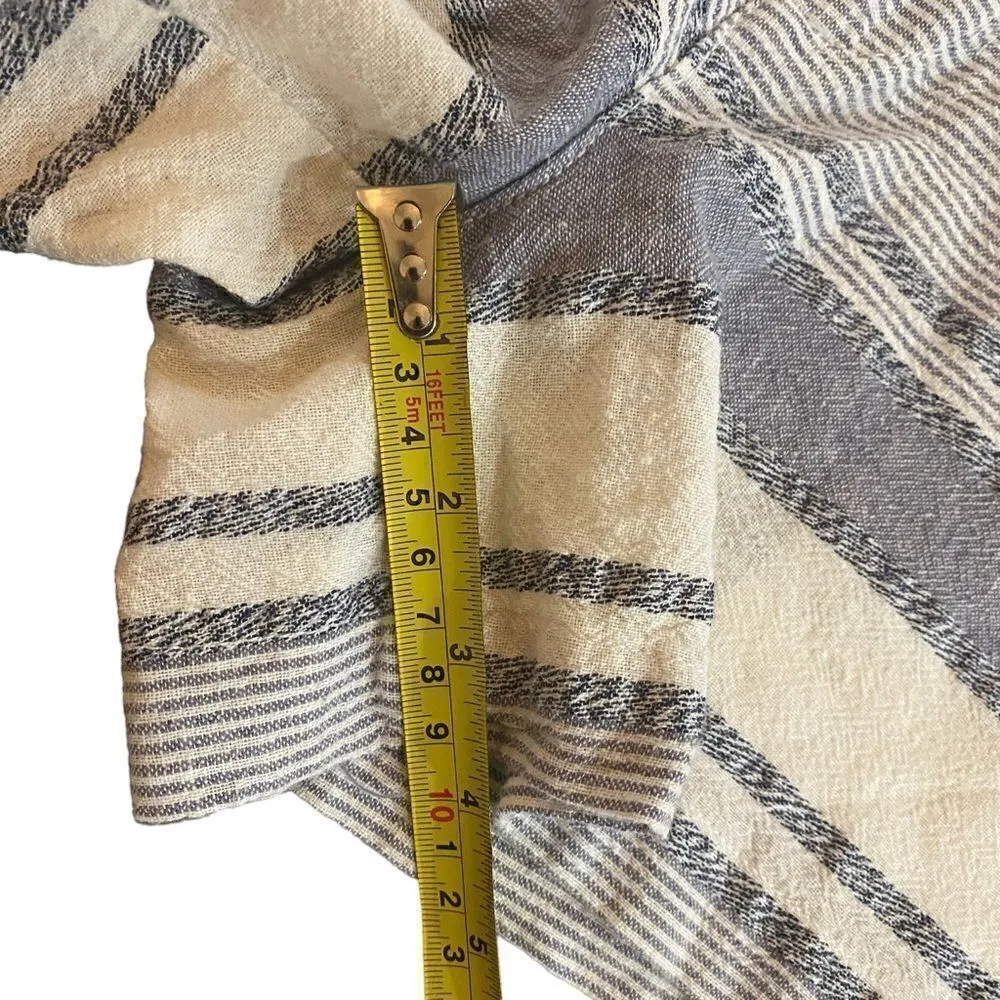 Artisan NY shorts blue white striped size 4 linen blend pockets - Image 6