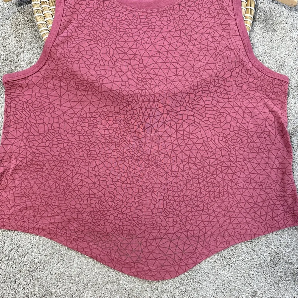 Lululemon Women’s Cinch Me Up Front Tank Top Veil in Cherry Tint Size 4 - Image 5