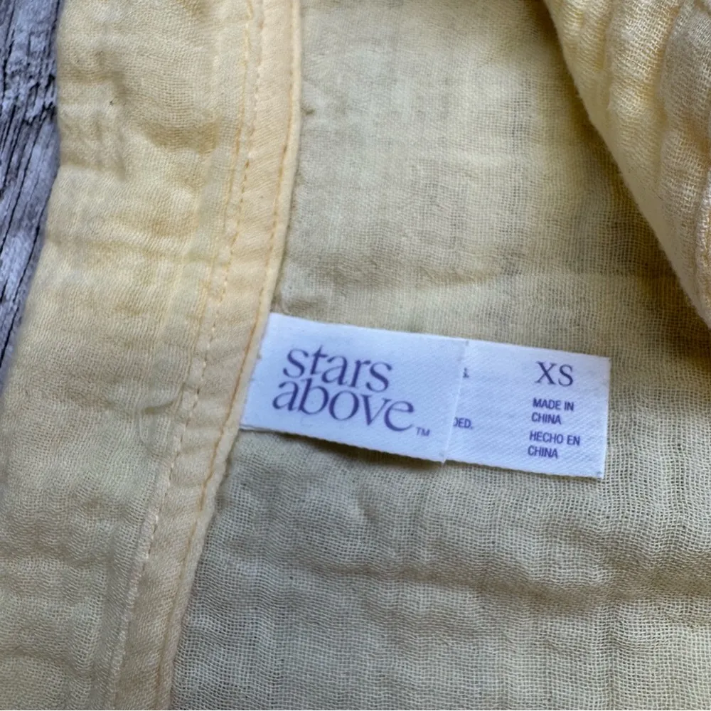 Stars Above Women's Button Down Blouse Shirt XS Extra Small Light Butter Yellow - Image 7