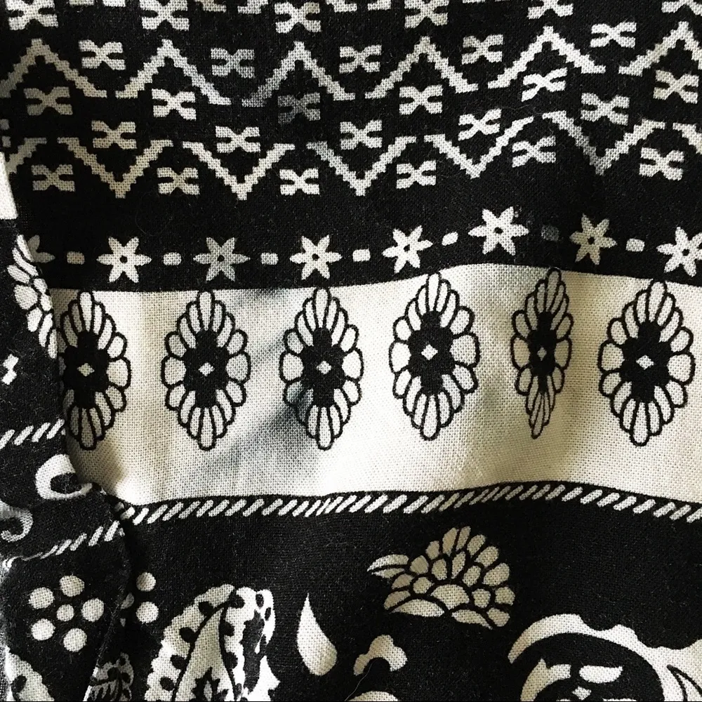 Pink Rose Black and White Paisley High Low Top - Image 6