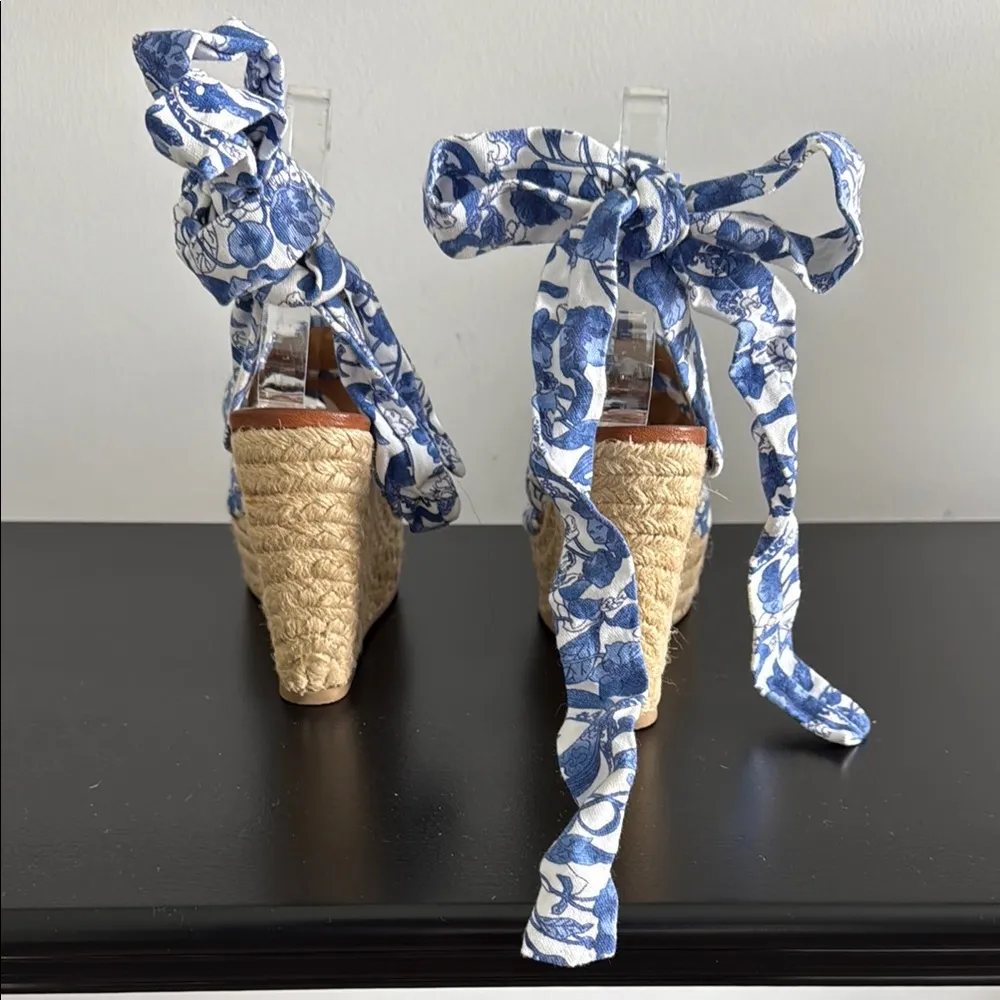 H&M  Elegant Blue Patterned Wedge Sandals Sz 37/6.5 - Image 4