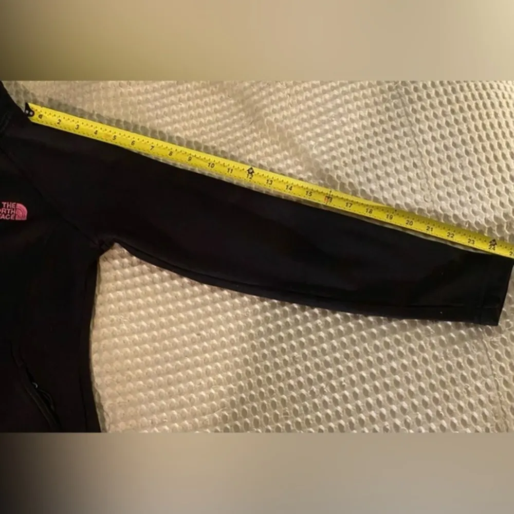 The North Face Women’s XS Poly/Elastane Jacket Black W/Pink Ribbon Logo Full Zip - Image 13