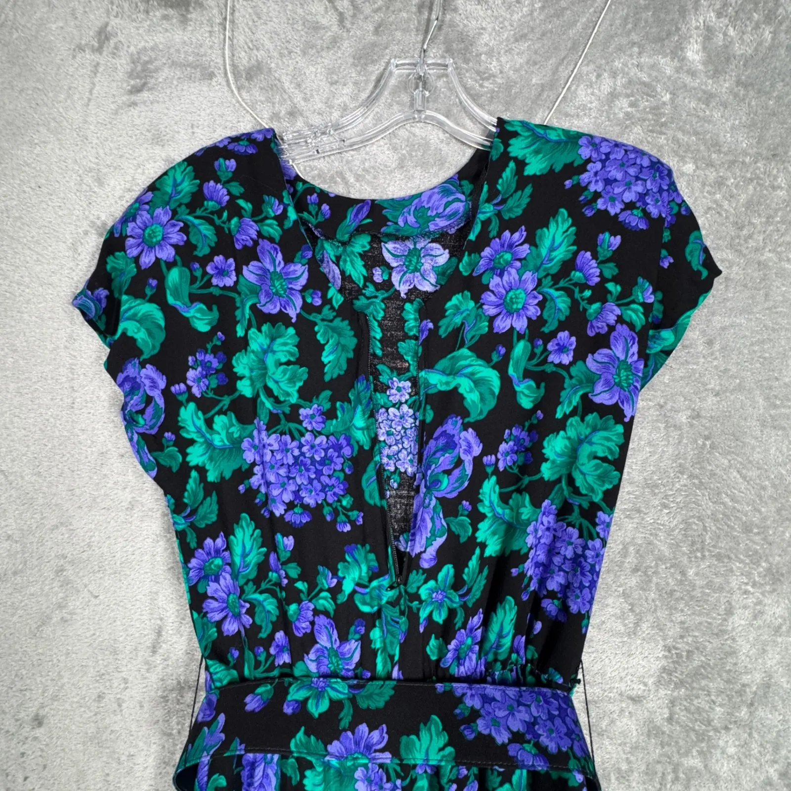 All That Jazz Jumpsuit Purple Green Black Floral Belted Cottage Vintage‎ Size 2 - Image 5