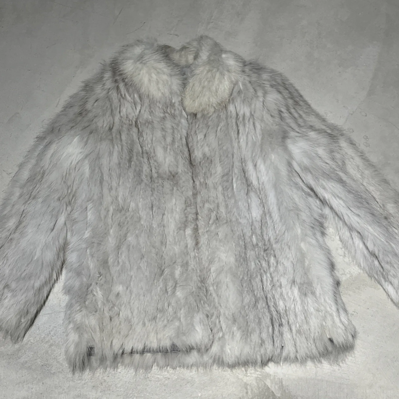 Vintage SAGA FOX Fur Coat Women's Size M SILVER TAG White Grey Korea 1970s Size M - Image 4