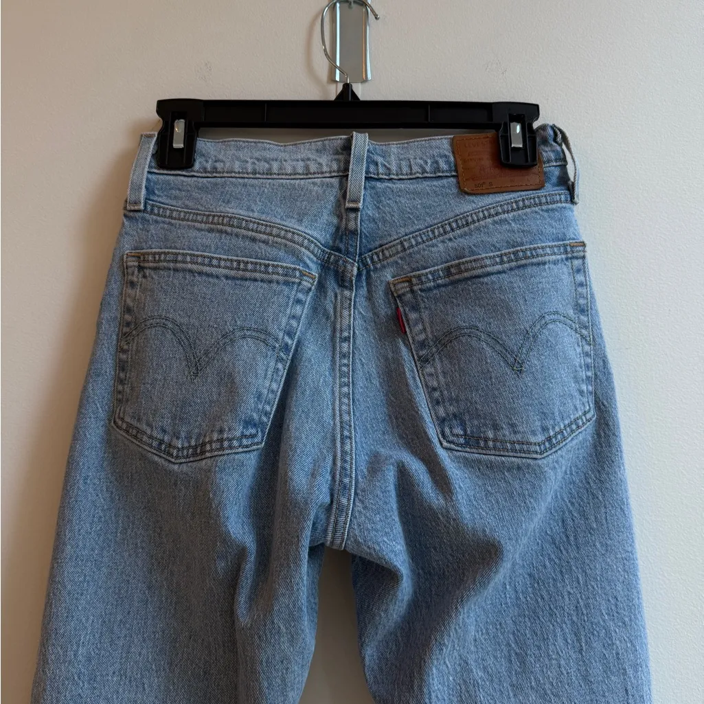 Levi's 501 Original Fit Women's Jeans Straight Leg Skinny Blue Jeans Size 25x28 - Image 4