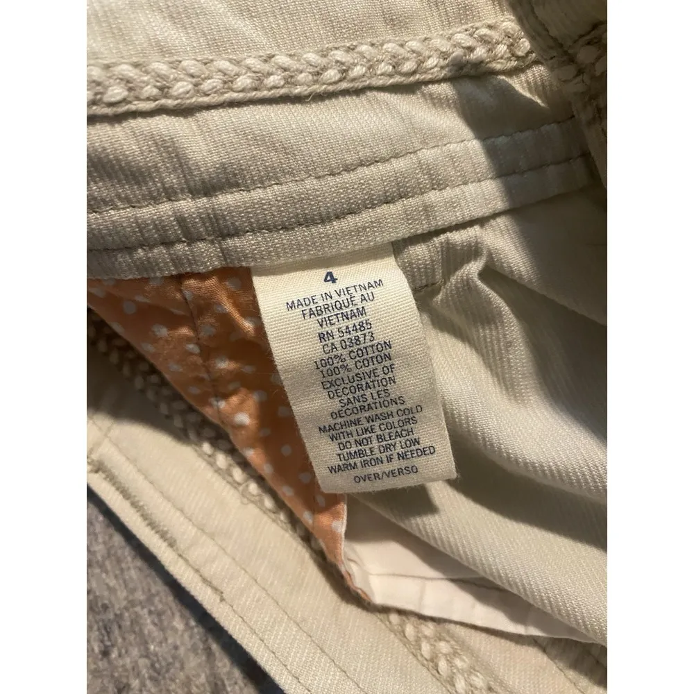 American Eagle Outfitters Tan Khaki Shorts, Size 4 Pre Owned EUC Summer - Image 5