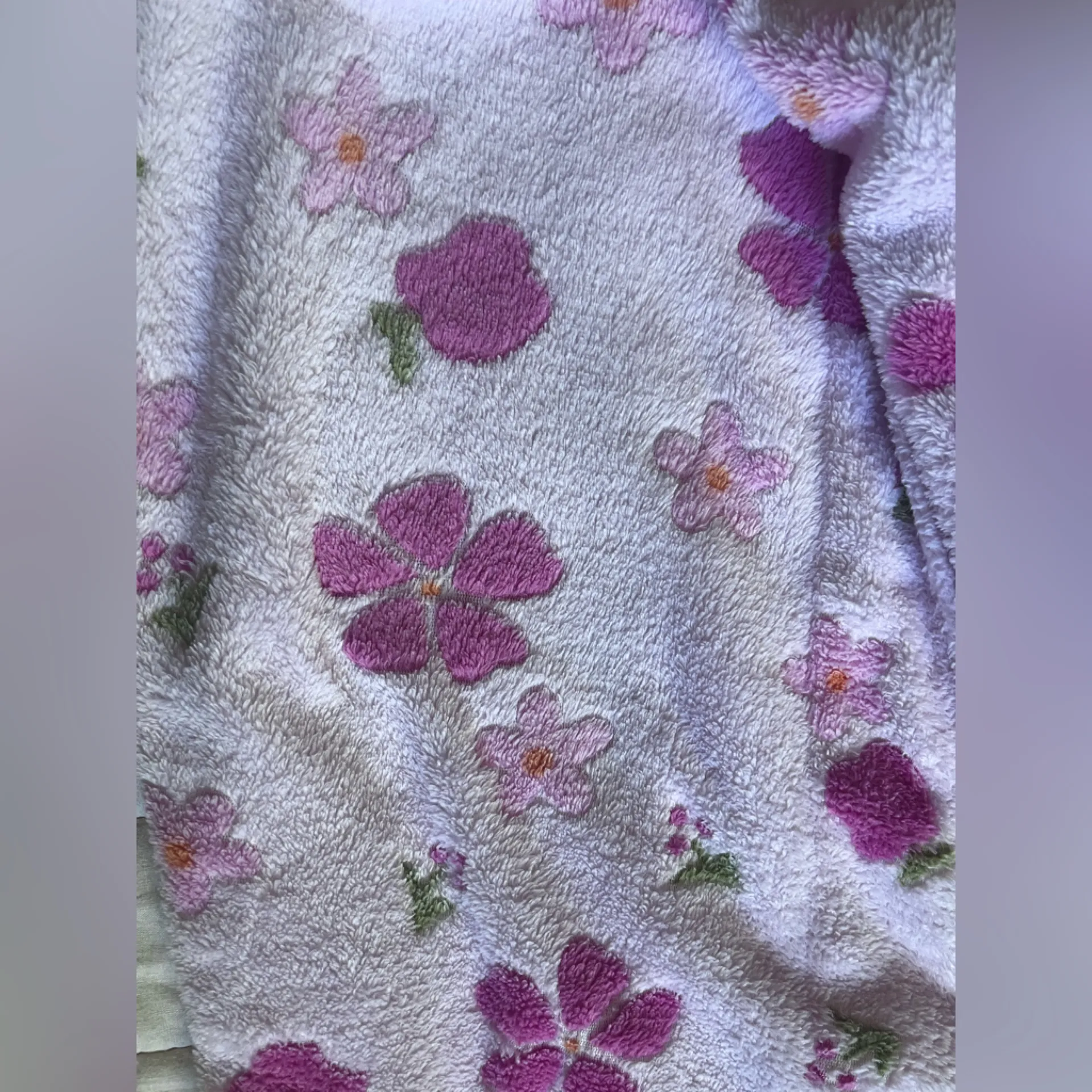 Vintage Pink Floral Apple Fluffy Plush Robe 90s Nostalgia Y2K Girlhood - Image 4