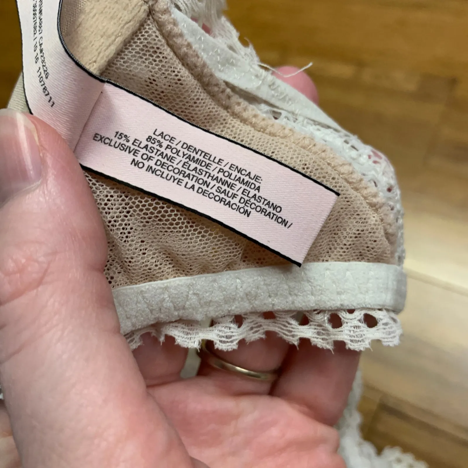 Victoria's Secret Lace Bralette Womens Size XS Racerback Padded Bra‎ White Nude - Image 4