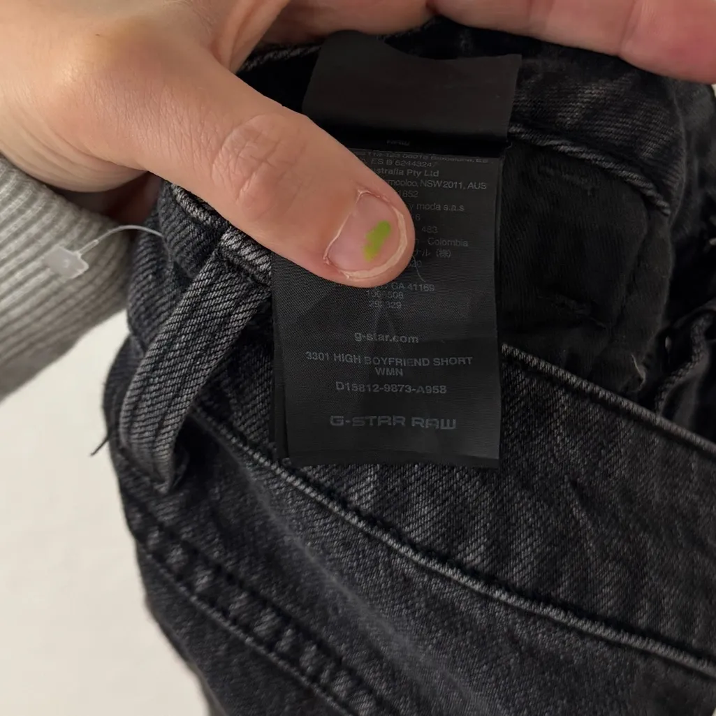 G-Star Raw 3301 High Rise Black Boyfriend Shorts Denim US 24 - Image 2