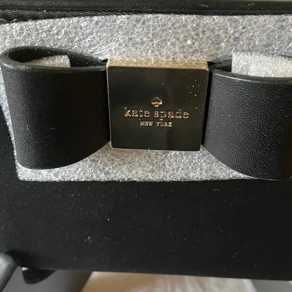 Kate Spade: Black Nylon Accordian Wallet- Gold Tone Zip- Cream Storybook Lining - Image 2