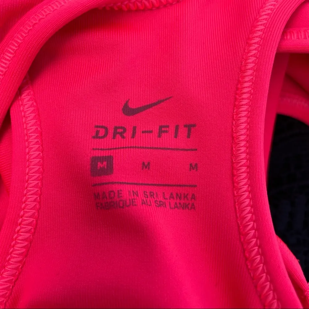 Nike Women’s Sports Bra Dri Fit Racerback Highlighter Pink Orange Medium - Image 8
