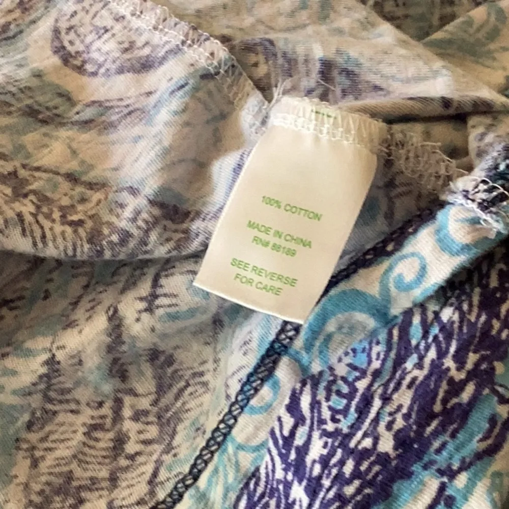 Lilly Pulitzer short duster. Blue seashell pattern. Women size Medium - Image 5