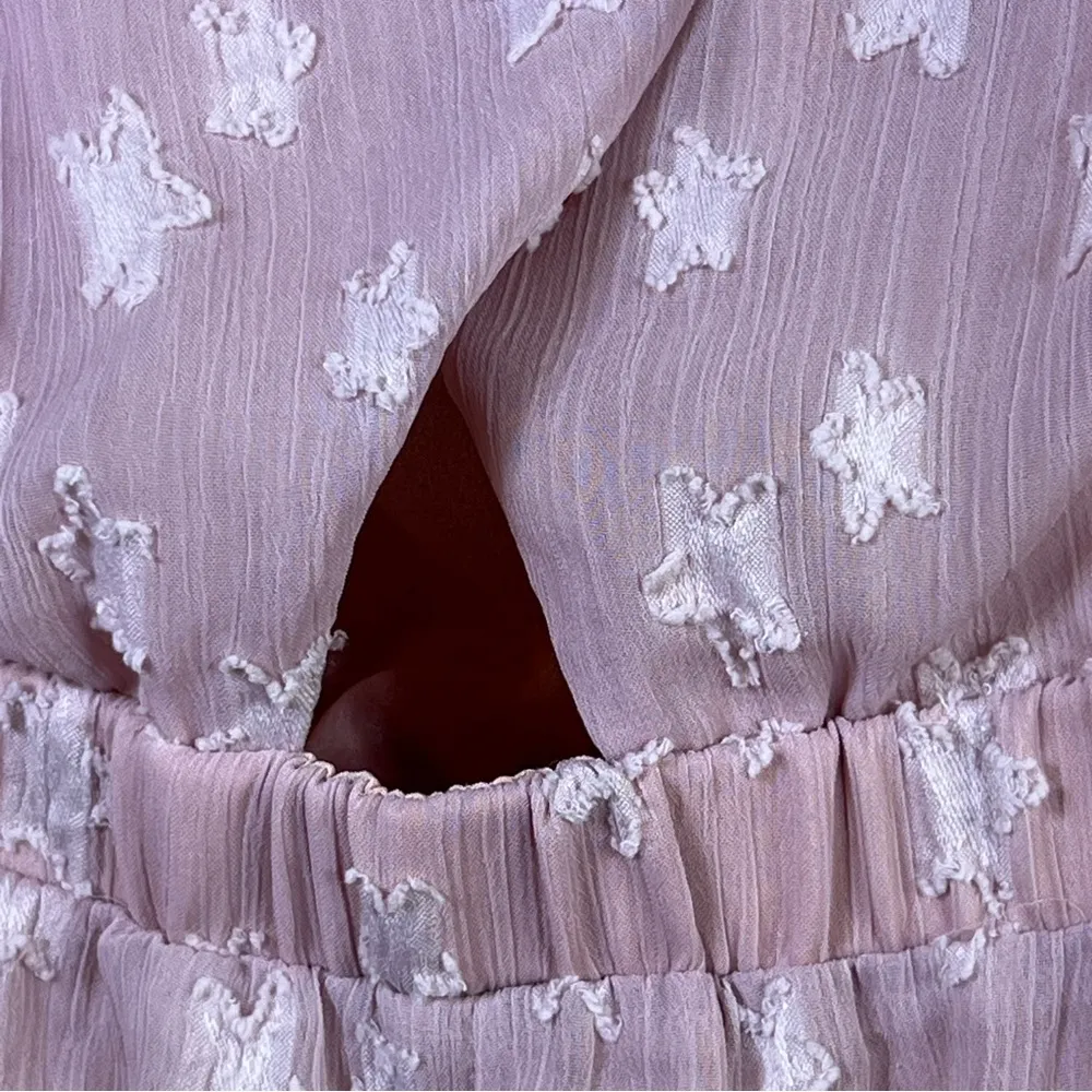 Superdown Size Medium Off the Shoulder Lined Star Shorts Romper - Image 6