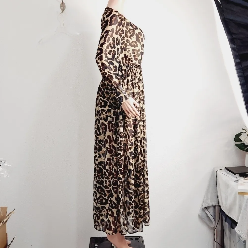 𝅺leopard Long Sleeve Tan/Brown Short Lined Dress Underneath Size: S Brown - Image 16