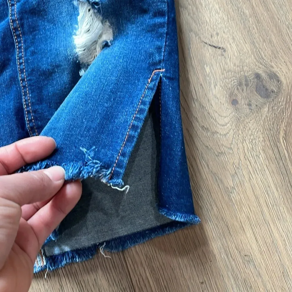 Black Label Distress Denim Skirt Size Small - Image 6