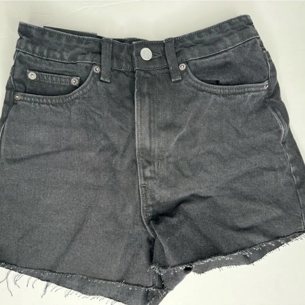 Weekday Rove Shorts size 26 - Image 2