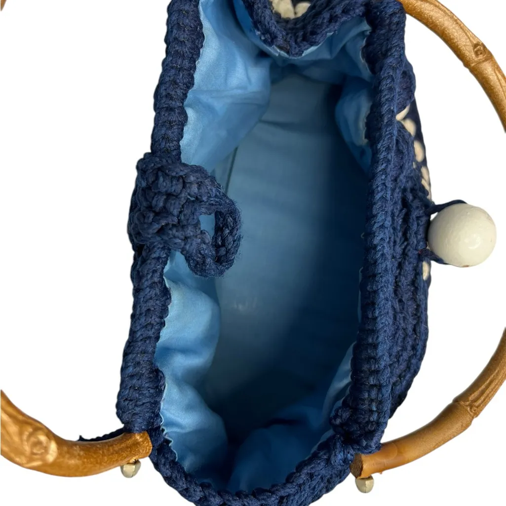 VINTAGE INSPIRED BLUE WHITE CROCHET HANDBAG, WOODEN BUTTON CLOSURE, 2 HANDLES - Image 11