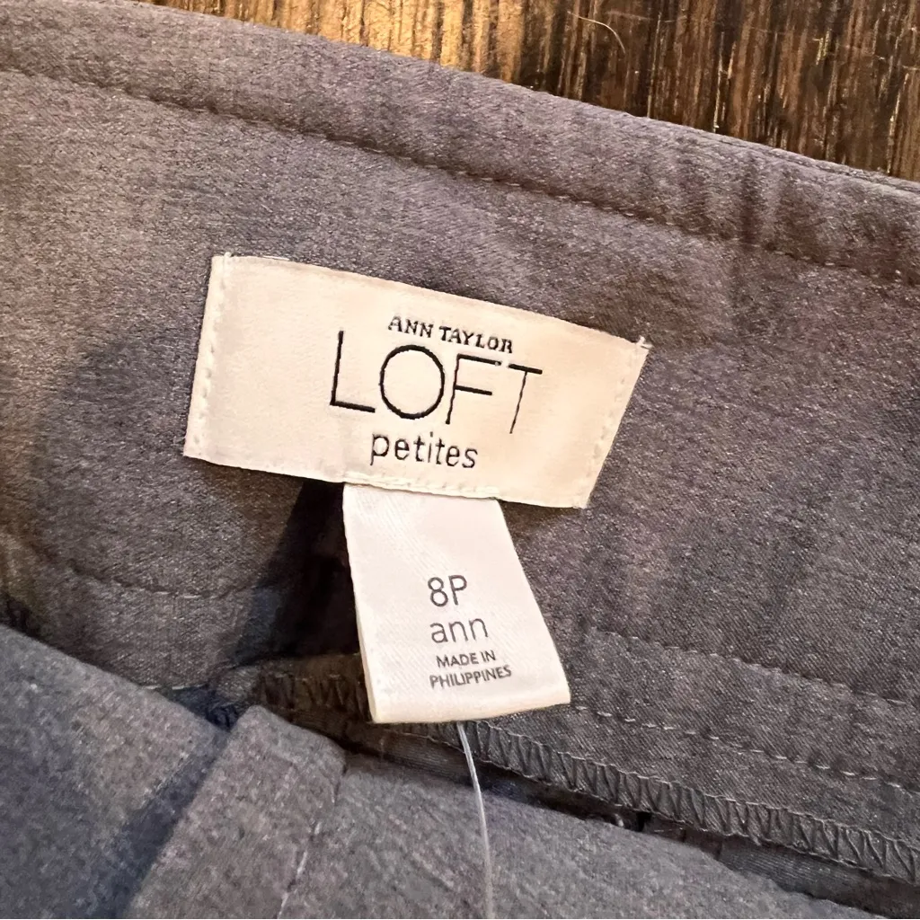 LOFT Wide Legged Cuffed Gray Trousers Size 8P NWT - Image 2