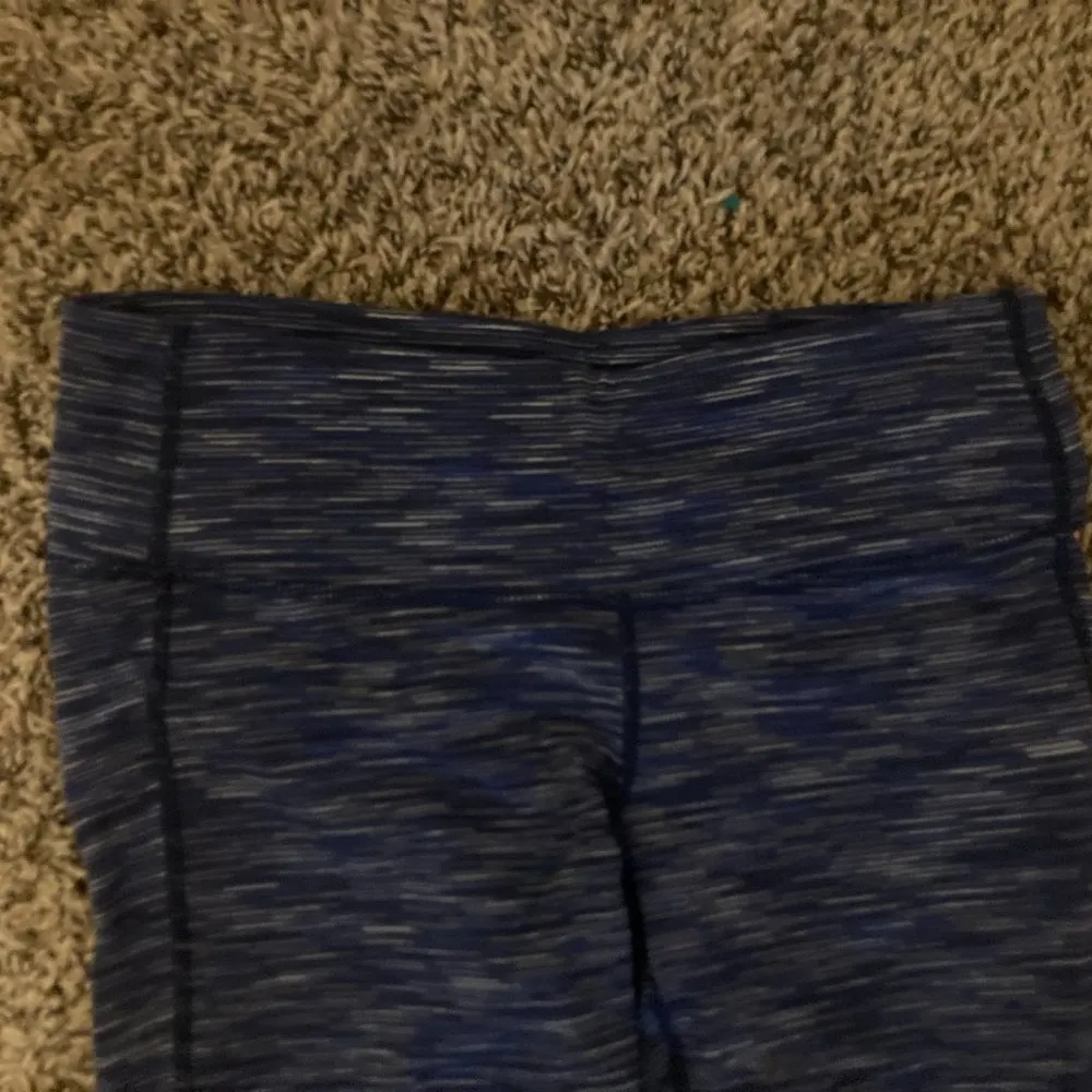 Athleta Chaturanga Energy Capri Leggings Small Heathered Blue GUC Nylon Spandex - Image 2