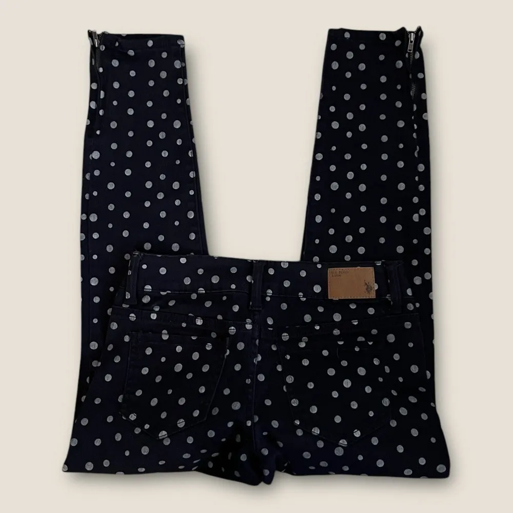 U.S Polo Assn. Low Rise Skinny Ankle Jeans Polka Dot Navy White 1/2 - Image 2