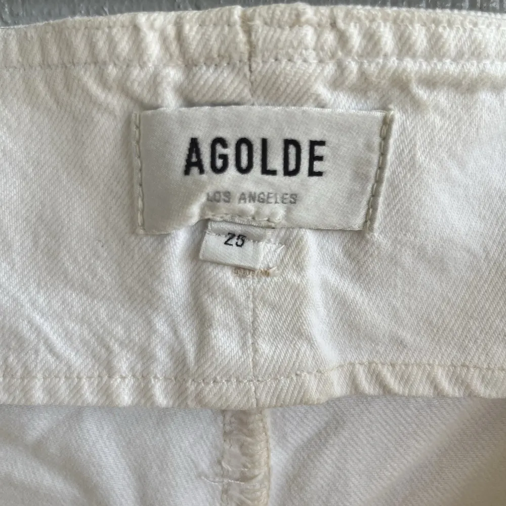 AGOLDE Celia High Waist Paperbag Cotton Cargo Shorts in Paste White Size 25 - Image 5