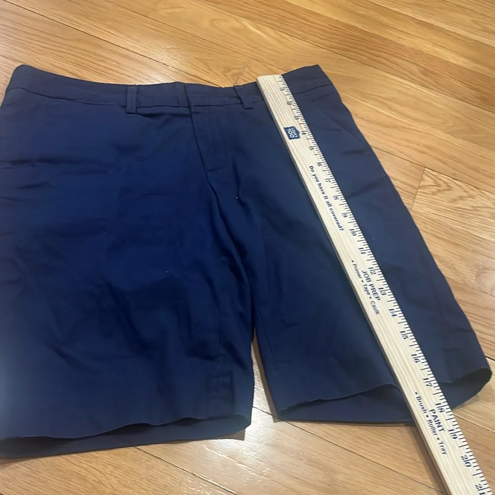 Lilly Pulitzer navy blue cotton Avenue shorts size 2 . - Image 6