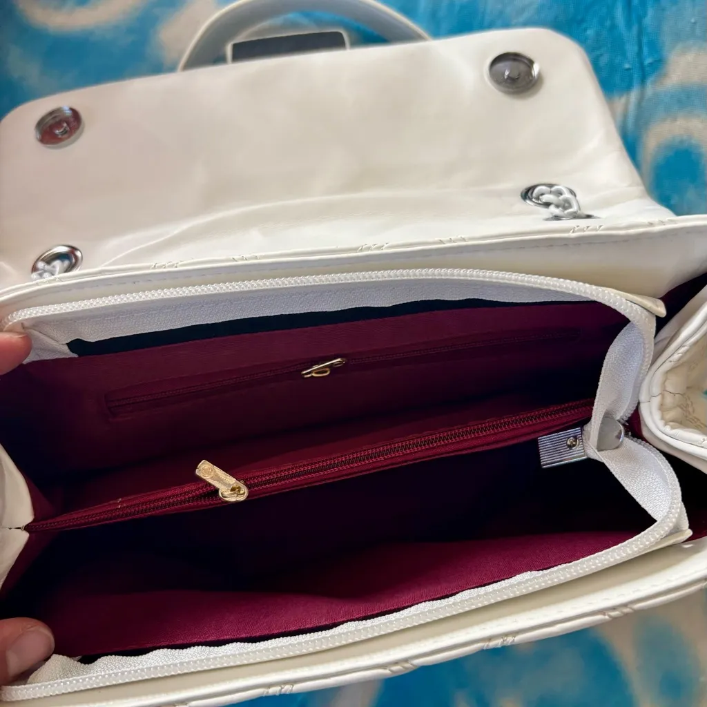 Kurt Geiger Steve Madden White Quilted Chain Shoulder Bag - Image 3