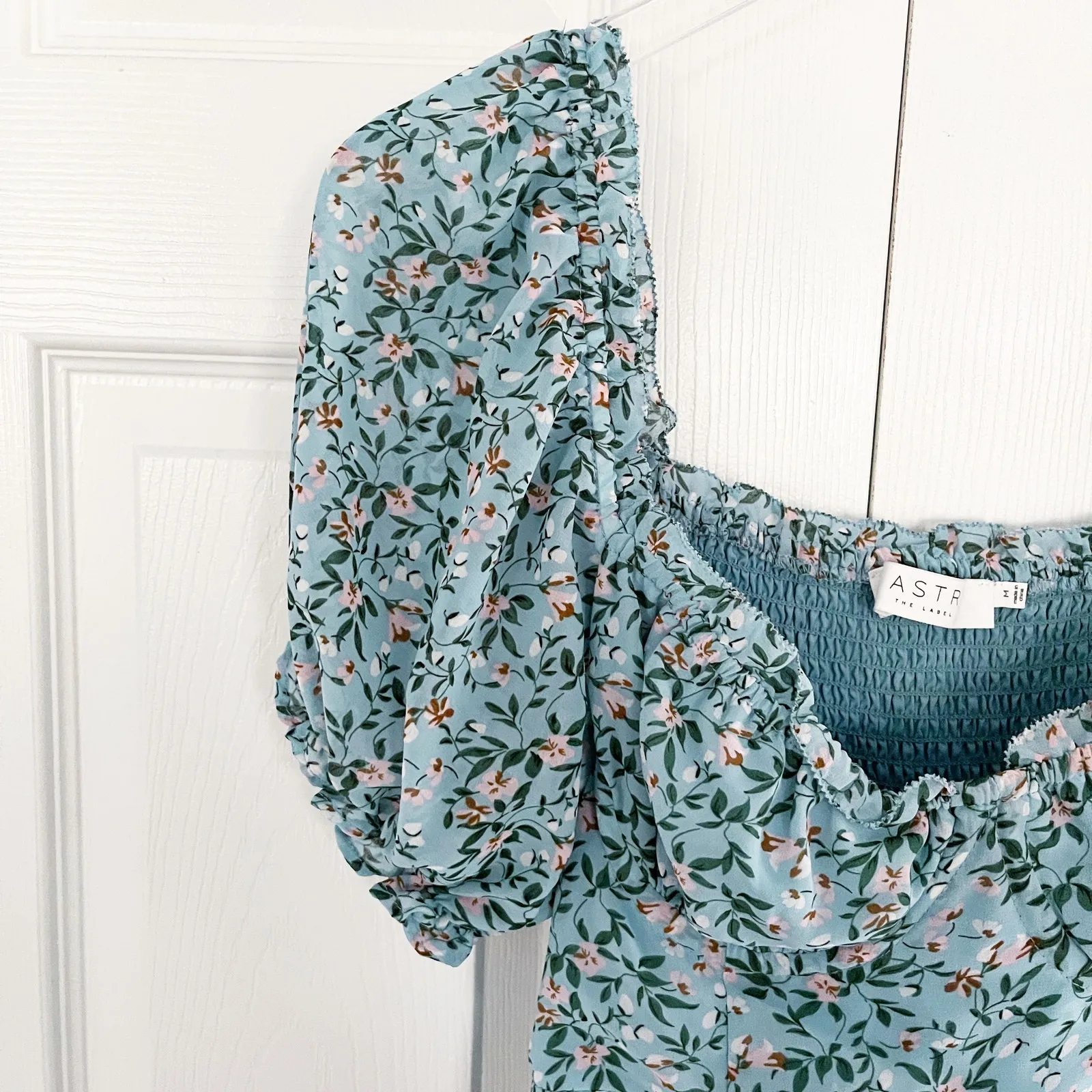 ASTR The Label Florentina Floral Tiered Maxi Dress in Blue Pink Floral Size M - Image 2