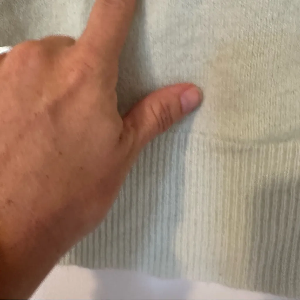 Brochu Walker Cashmere V Neck Front Pocket Sweater Womens XS Light Green - Image 4