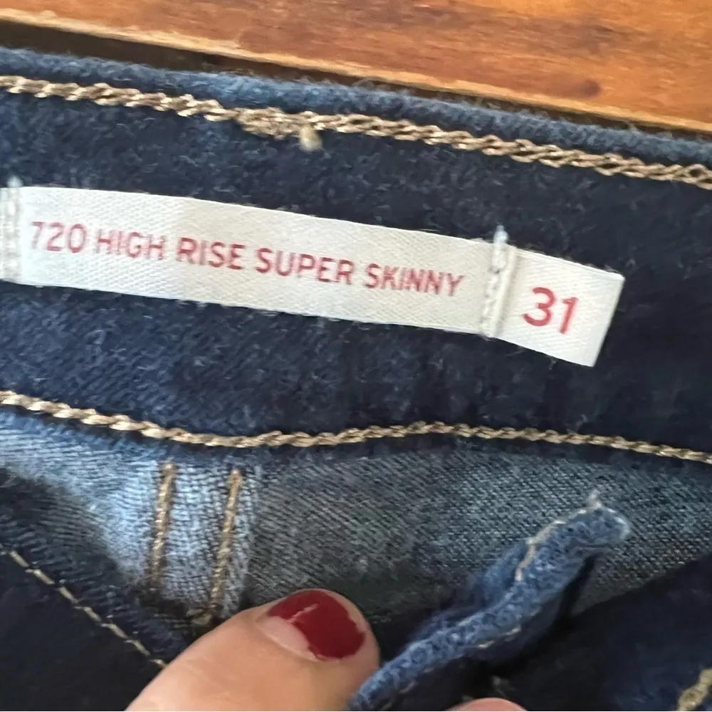 Levi’s 720 High Rise Super Skinny jeans Size 31 - Image 5