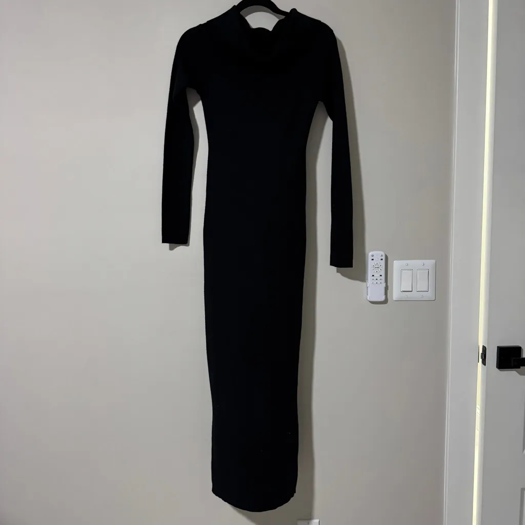 Petal & Pup Archie Off the Shoulder Midi Dress - Image 3