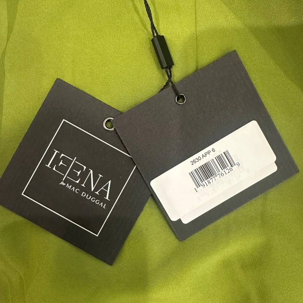 MAC DUGGAL PUFF SLEEVE EMBELLISHED CUTOUT EVENING GOWN 2630 Apple Green Size 6 - Image 10