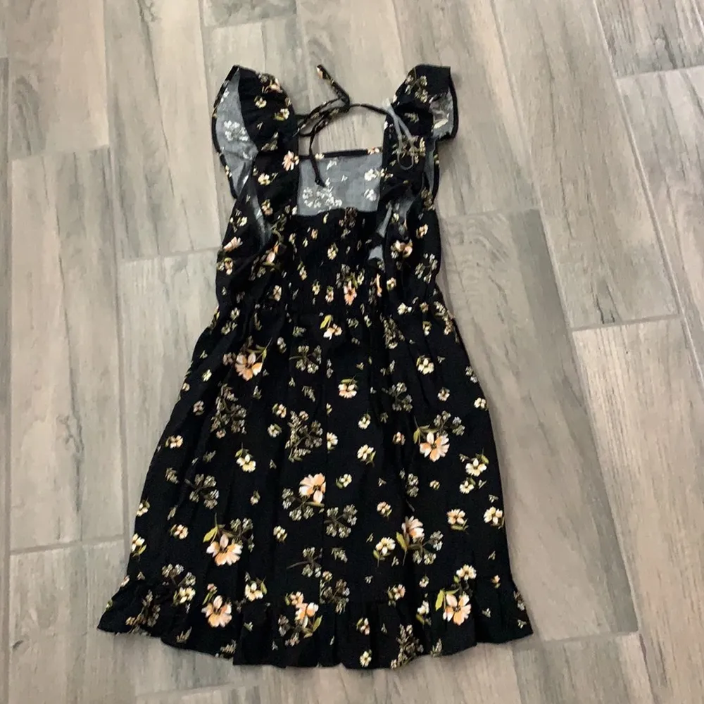 Wild fable floral dress smock back - Image 4