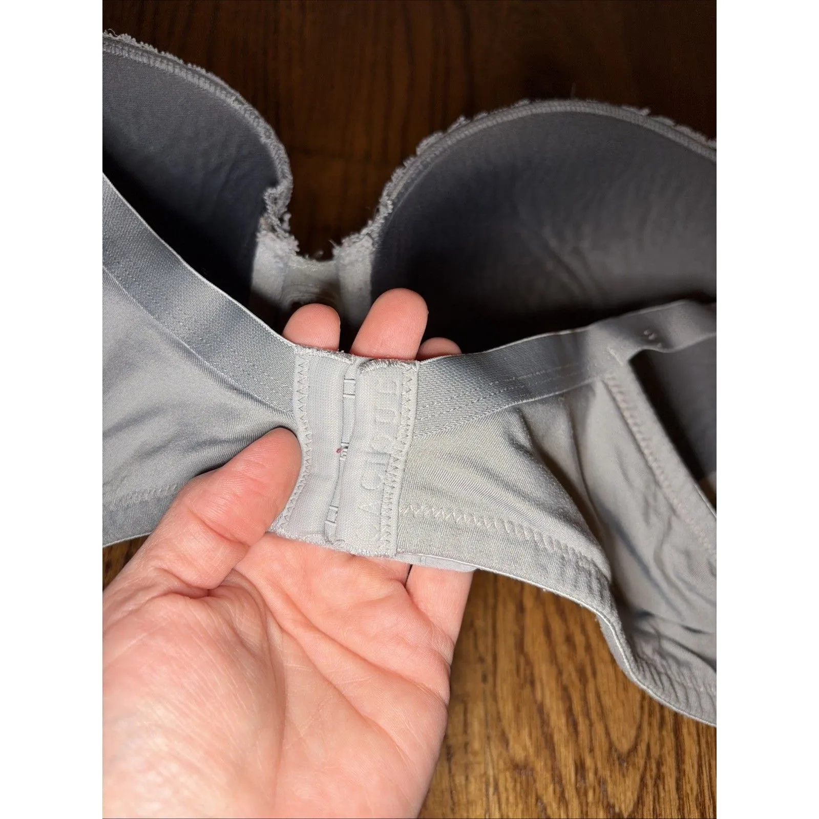 Cacique Boost Plunge Bra Size 44C - Image 3