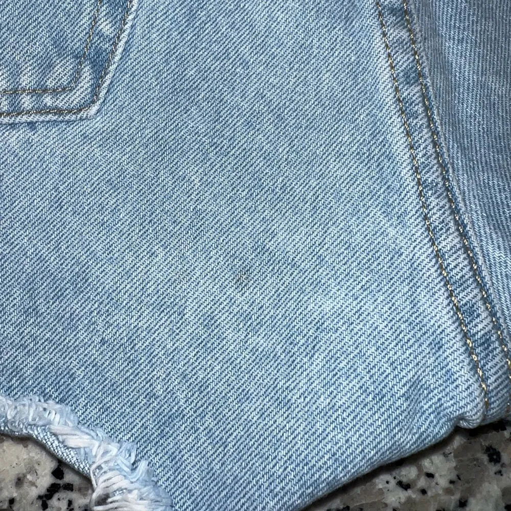 Levi’s Light Wash 501 Button Fly Denim Mini Shorts - Image 3