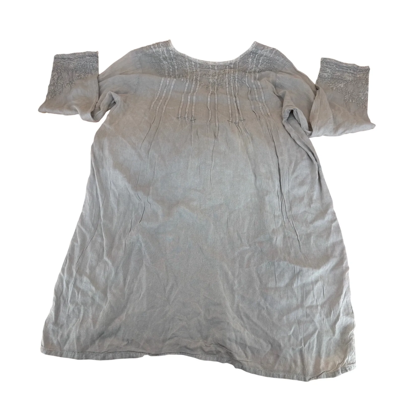 Solitare Women Small Embroidery Pleated Light Gray Boho V-Neck Tassels Tunic Top - Image 3