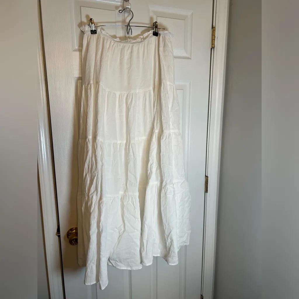 MORE TO COME Mora Maxi Skirt Set in White - Image 6