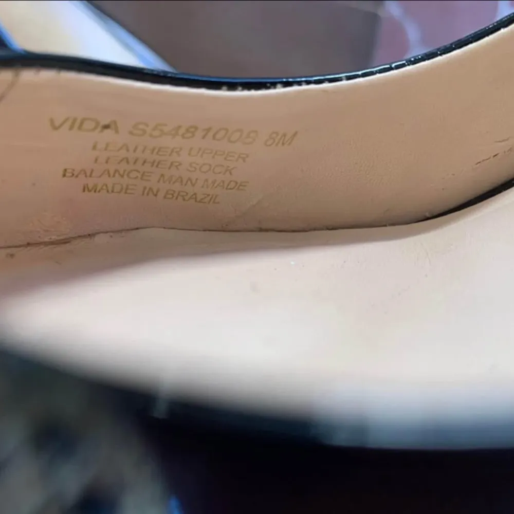 Kate Spade Black Patent Leather Heels size 8 - Image 6