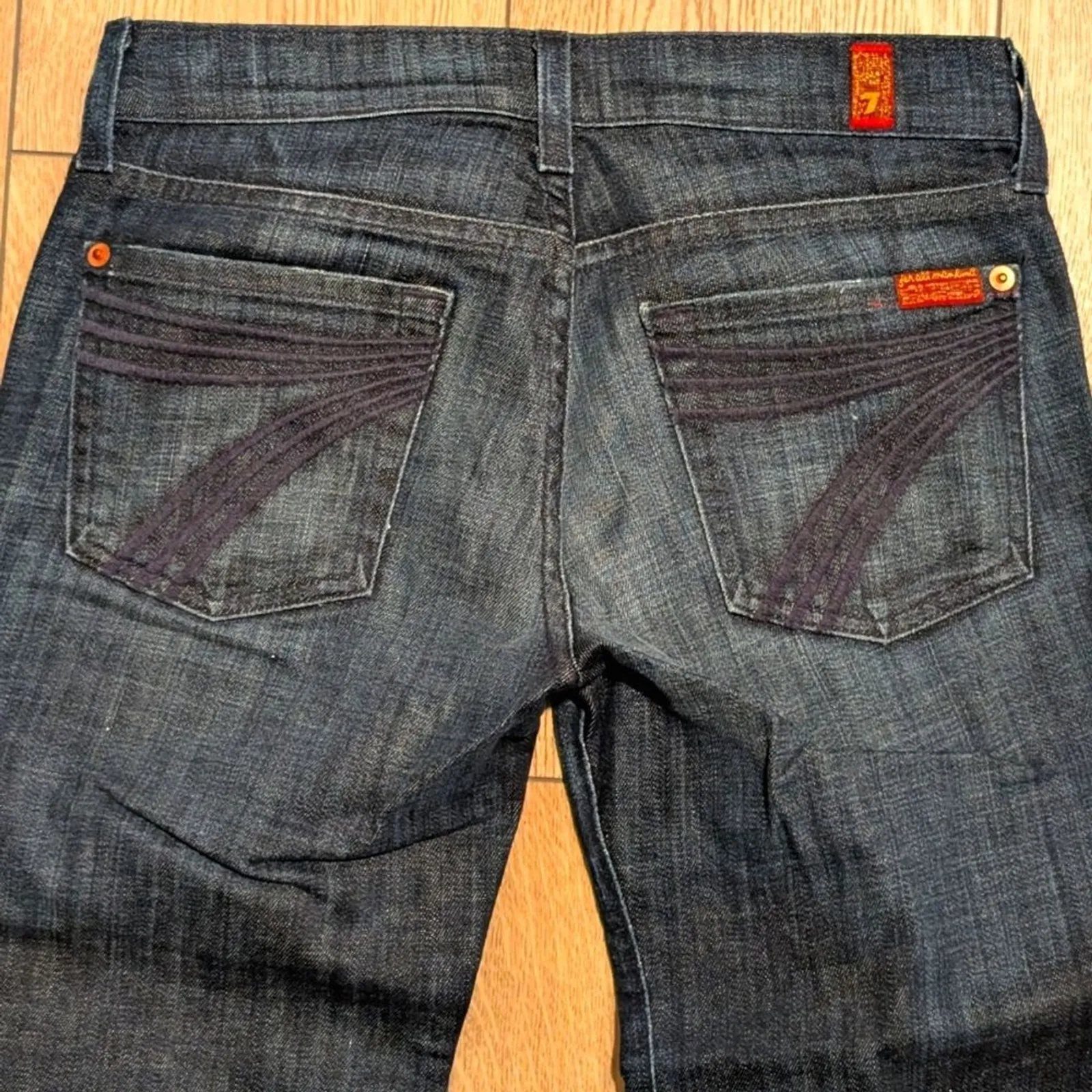 👖 7 For All Mankind 25 Jeans Crop Dojo Dark Cropped Designer Dark Faded Denim - Image 5