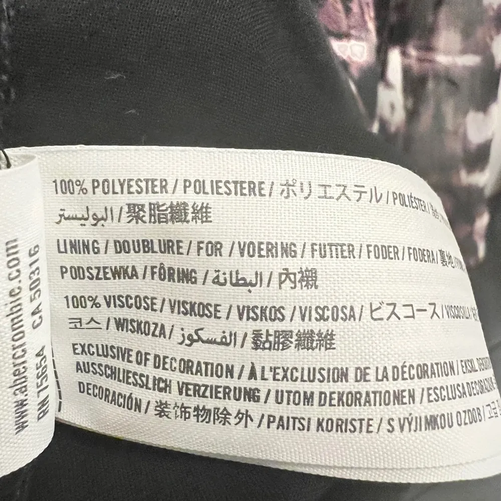 Abercrombie & Fitch Blue and White Bell Sleeve Wrap Dress - Image 7